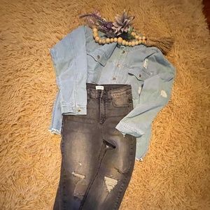 ANDTHEWHY  - Small - Light Colored Demin Shacket